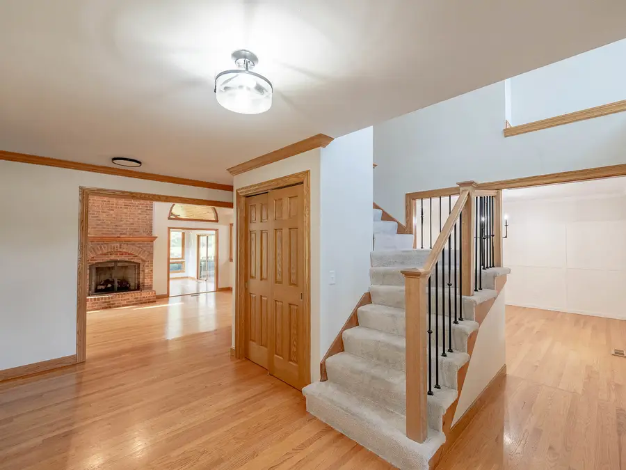 441 Country Lane, Crystal Lake, IL 60012 - Image #2