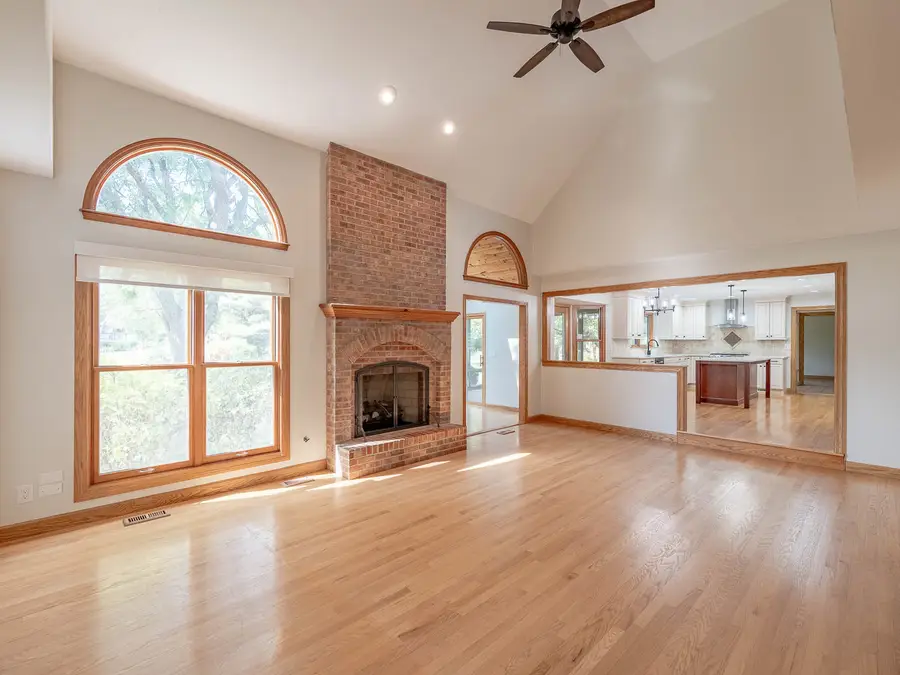 441 Country Lane, Crystal Lake, IL 60012 - Image #3