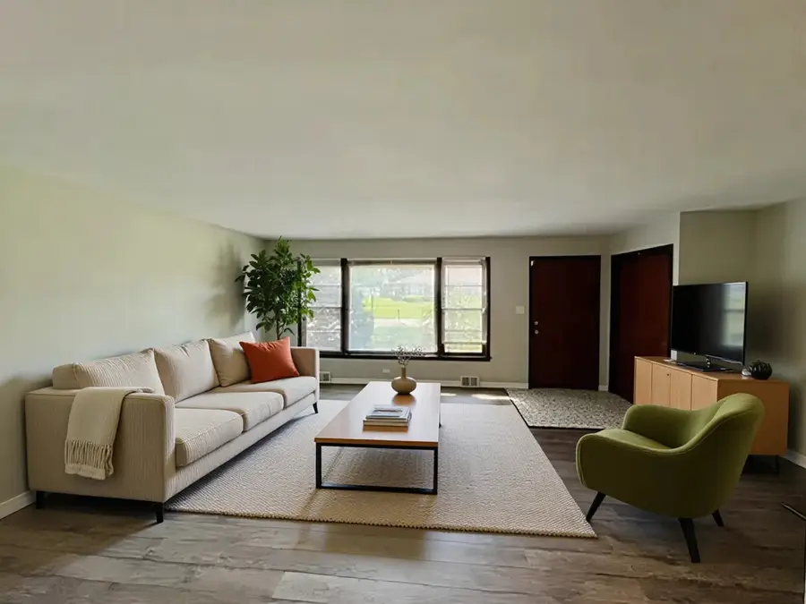 12513 S Mcvickers Avenue, Palos Heights, IL 60463 - Image #2