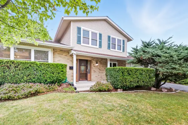 3725 N Firestone Drive, Hoffman Estates, IL 60192