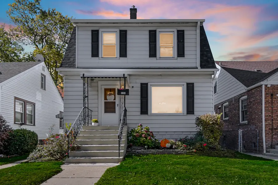 9308 Utica Avenue S, Evergreen Park, IL 60805 - Image #2