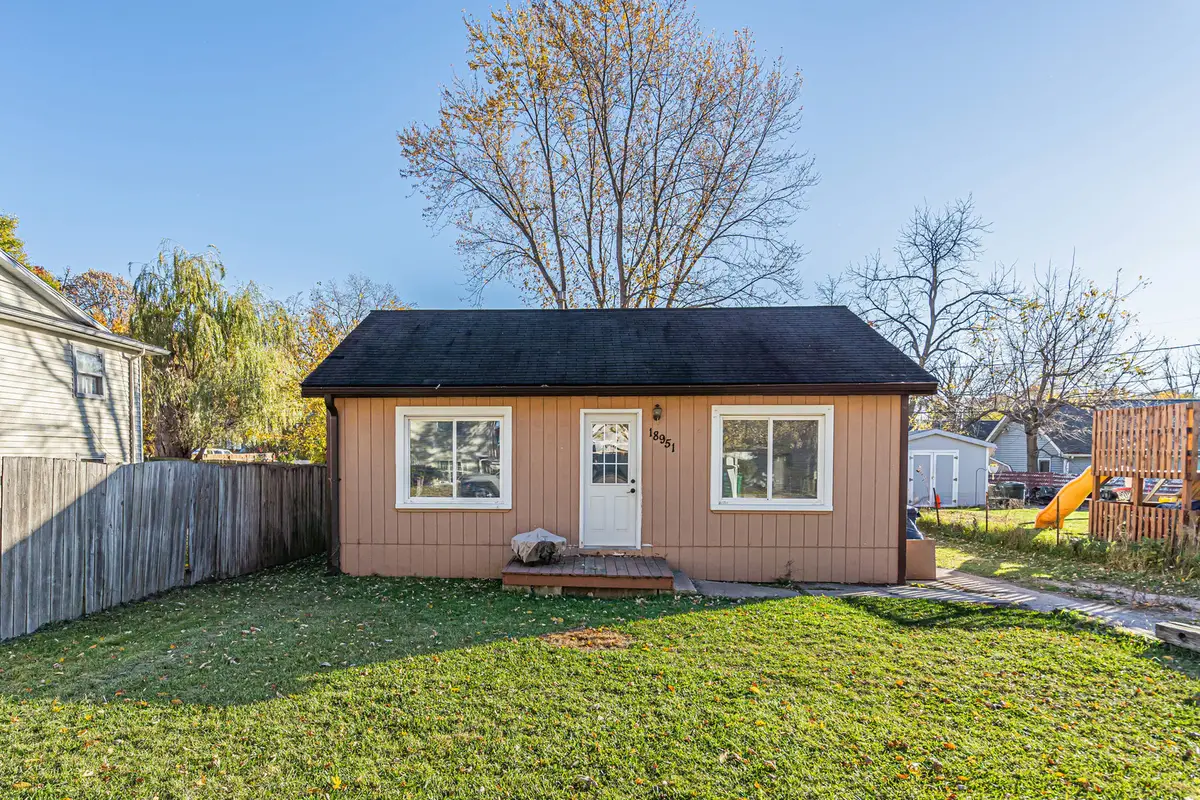 18951 W Hickory Street, Mundelein, IL 60060 - Image #1