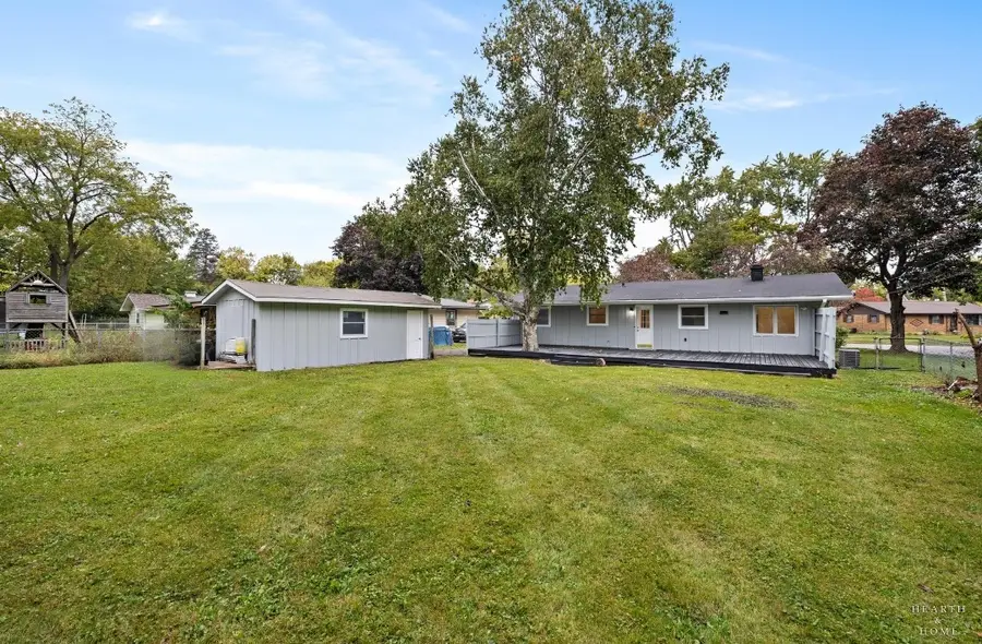 421 Lake Avenue, Crystal Lake, IL 60014 - Image #2