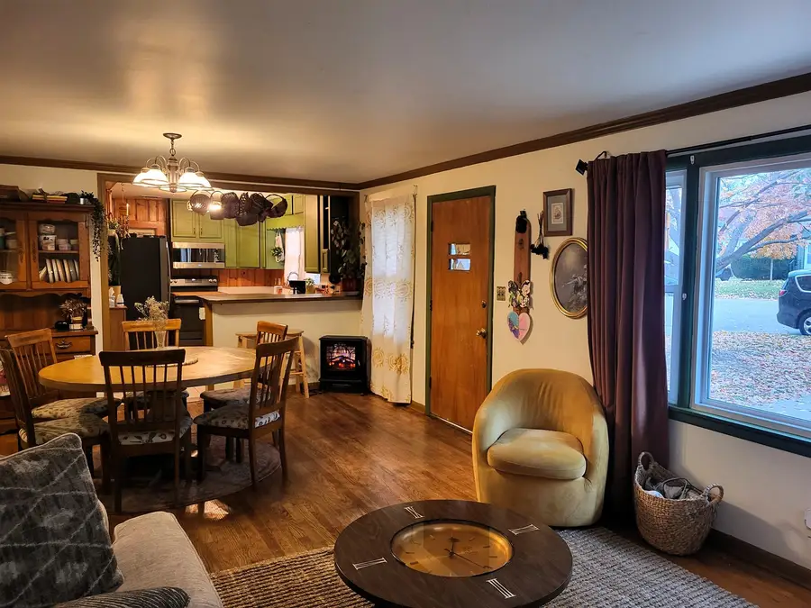 914 Cooper Street, Dixon, IL 61021 - Image #3