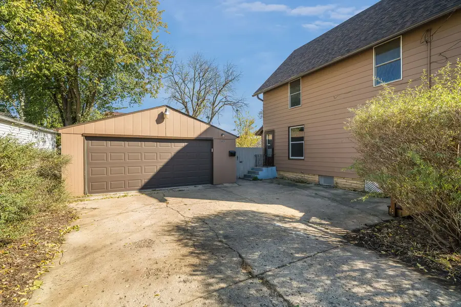 145 Gladys Court, Belvidere, IL 61008 - Image #2