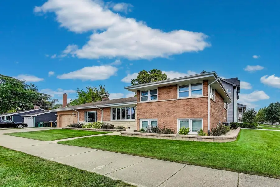 2121 W Sibley Street, Park Ridge, IL 60068 - Image #3
