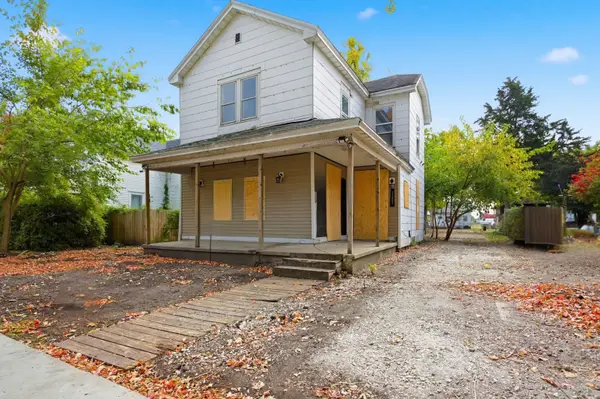 1205 Champaign Avenue, Mattoon, IL 61938