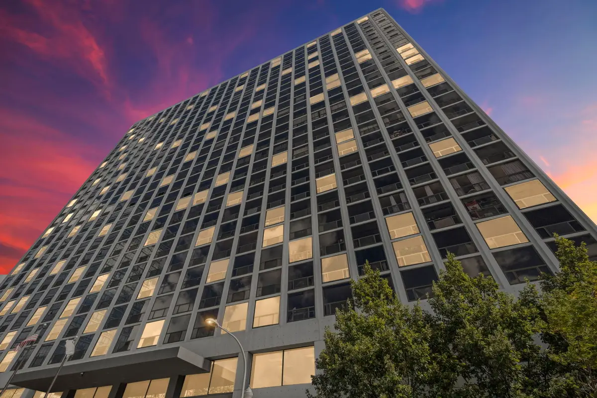 4343 N Clarendon Avenue #1715, Chicago, IL 60613 - Image #1