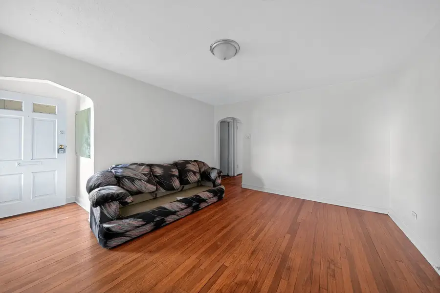 10026 S Carpenter Street, Chicago, IL 60643 - Image #3