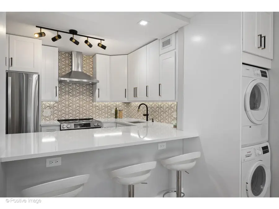 1030 N State Street #21K, Chicago, IL 60610 - Image #2