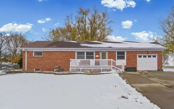 Address Withheld By Seller, Roberts, IL 60962