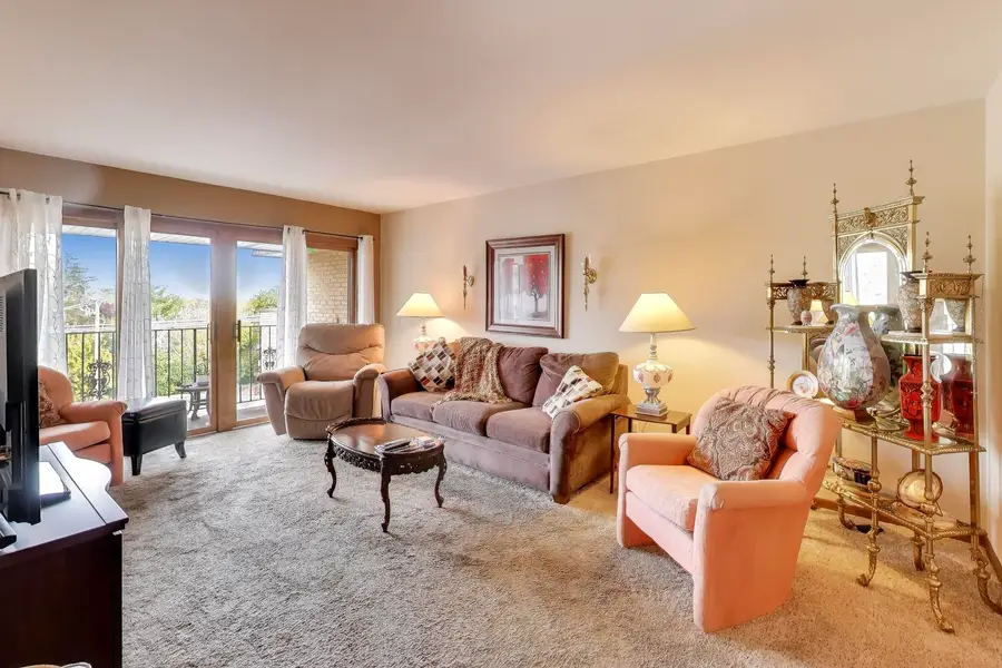 6121 N Northwest Highway #406, Chicago, IL 60631 - Image #2