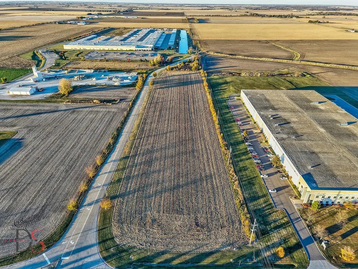 000 E Dayton Road, Ottawa, IL 61350 - Image #1