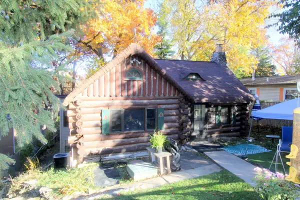 312 N Cresthill Avenue, McHenry, IL 60050