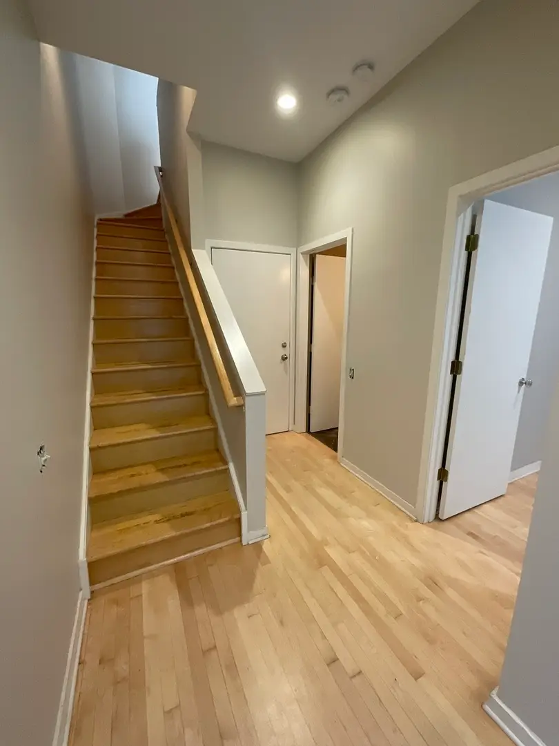 1221 W Cottage Place, Chicago, IL 60607 - Image #2