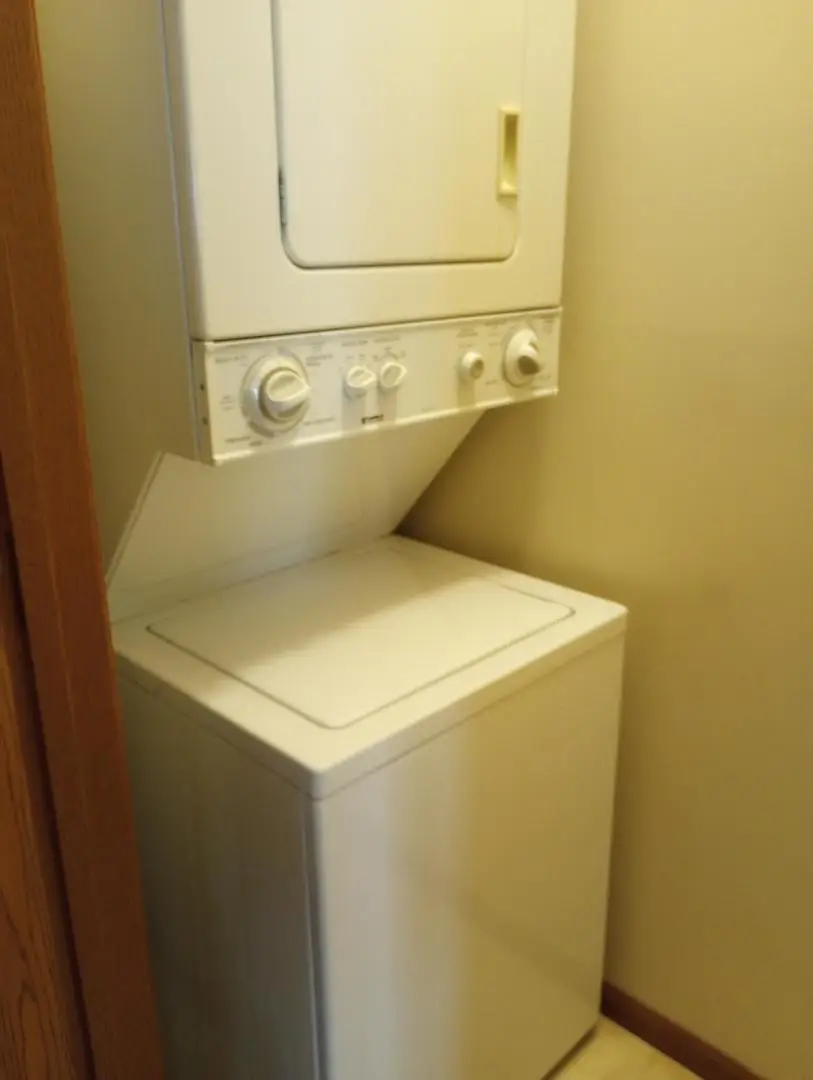 4314 W Shamrock Lane #1D, McHenry, IL 60050 - Image #3