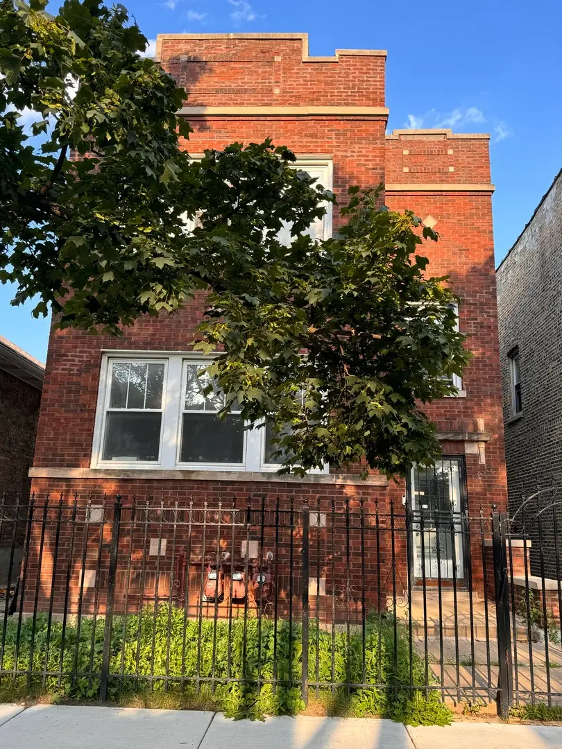 6113 S Sacramento Avenue, Chicago, IL 60629 - Image #3