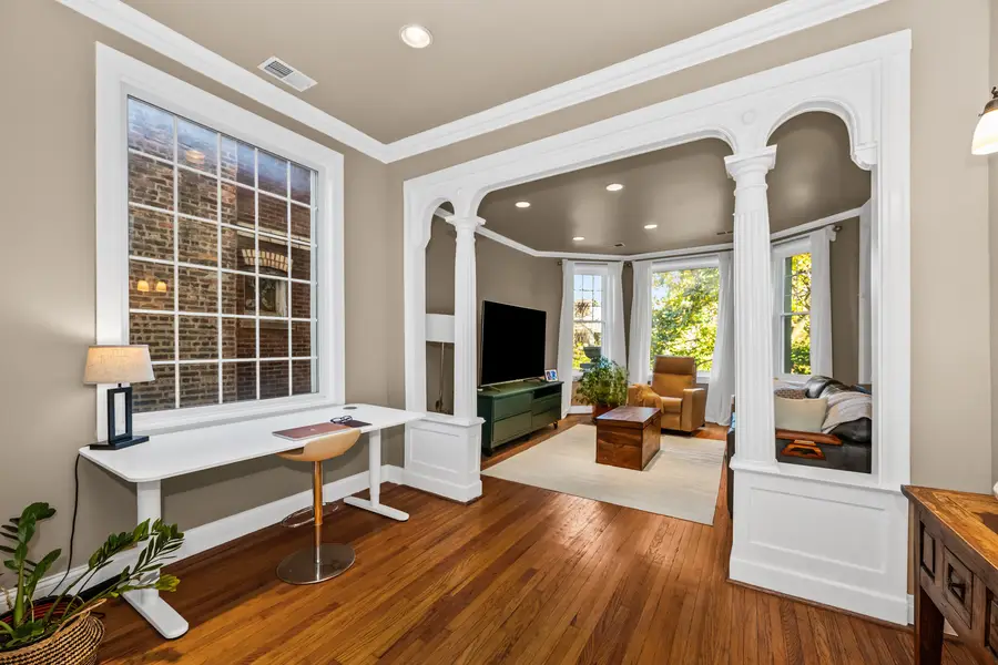 912 N Oakley Boulevard #2, Chicago, IL 60622 - Image #3