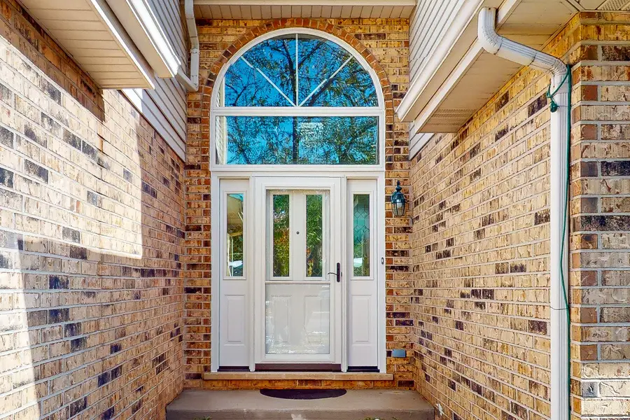 1065 N Jamey Lane, Addison, IL 60101 - Image #3