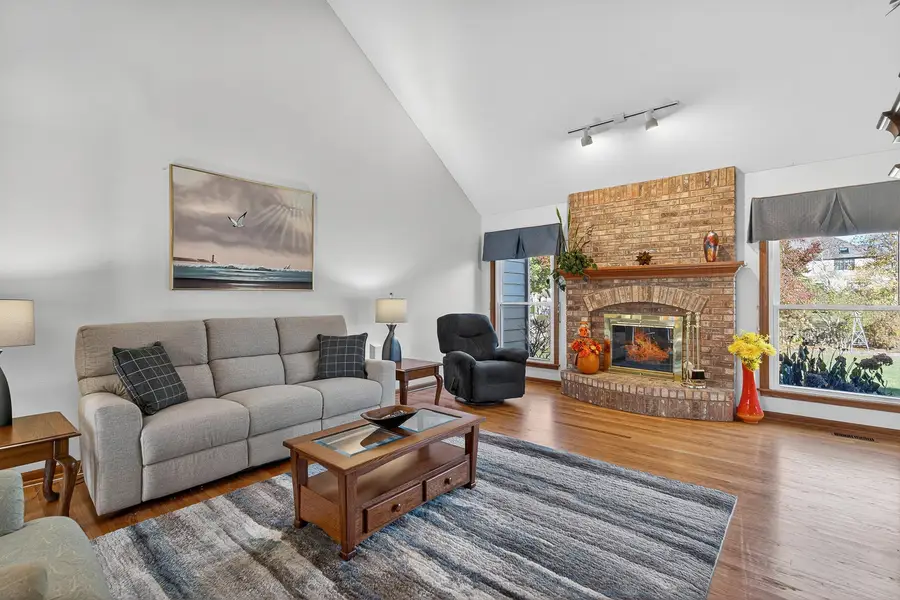 3610 Lakeview Drive, Algonquin, IL 60102 - Image #2