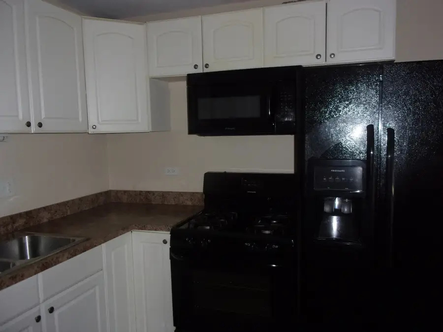 9S110 S Frontage Road #205, Willowbrook, IL 60527 - Image #2