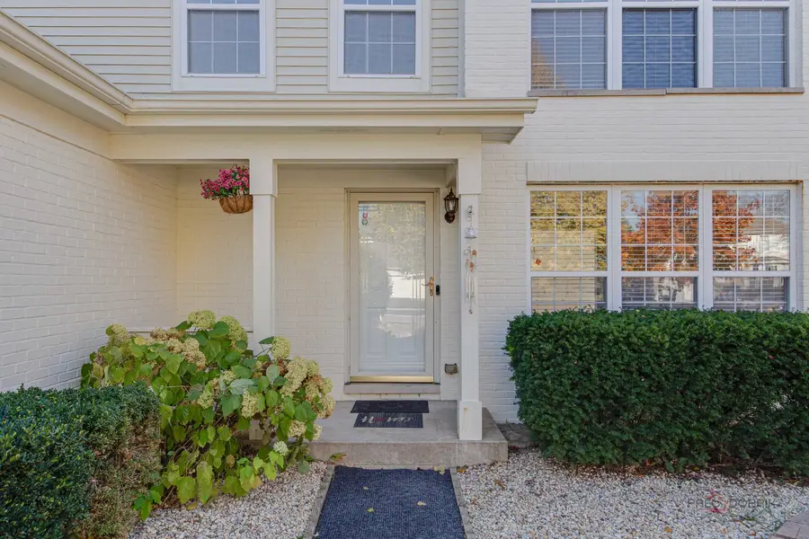 2736 Bluewater Circle, Naperville, IL 60564 - Image #3