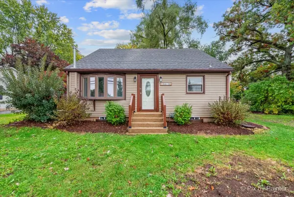 3019 W Lincoln Road, McHenry, IL 60051