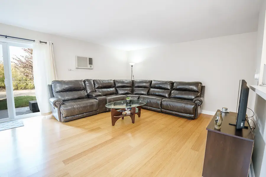 3939 Saratoga Avenue #110E, Downers Grove, IL 60515 - Image #3