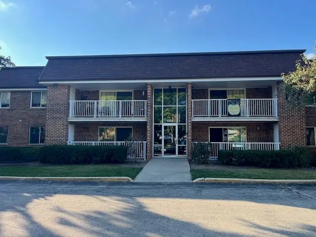 1102 Westover Lane #1-C, Schaumburg, IL 60193 - Image #1