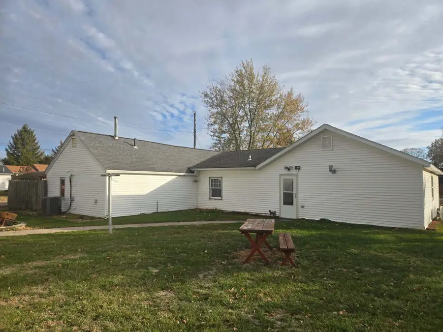 1000 W Superior Street, Ottawa, IL 61350 - Image #3