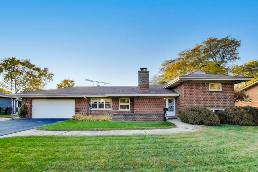 2240 N Western Avenue, Park Ridge, IL 60068 - Image #2