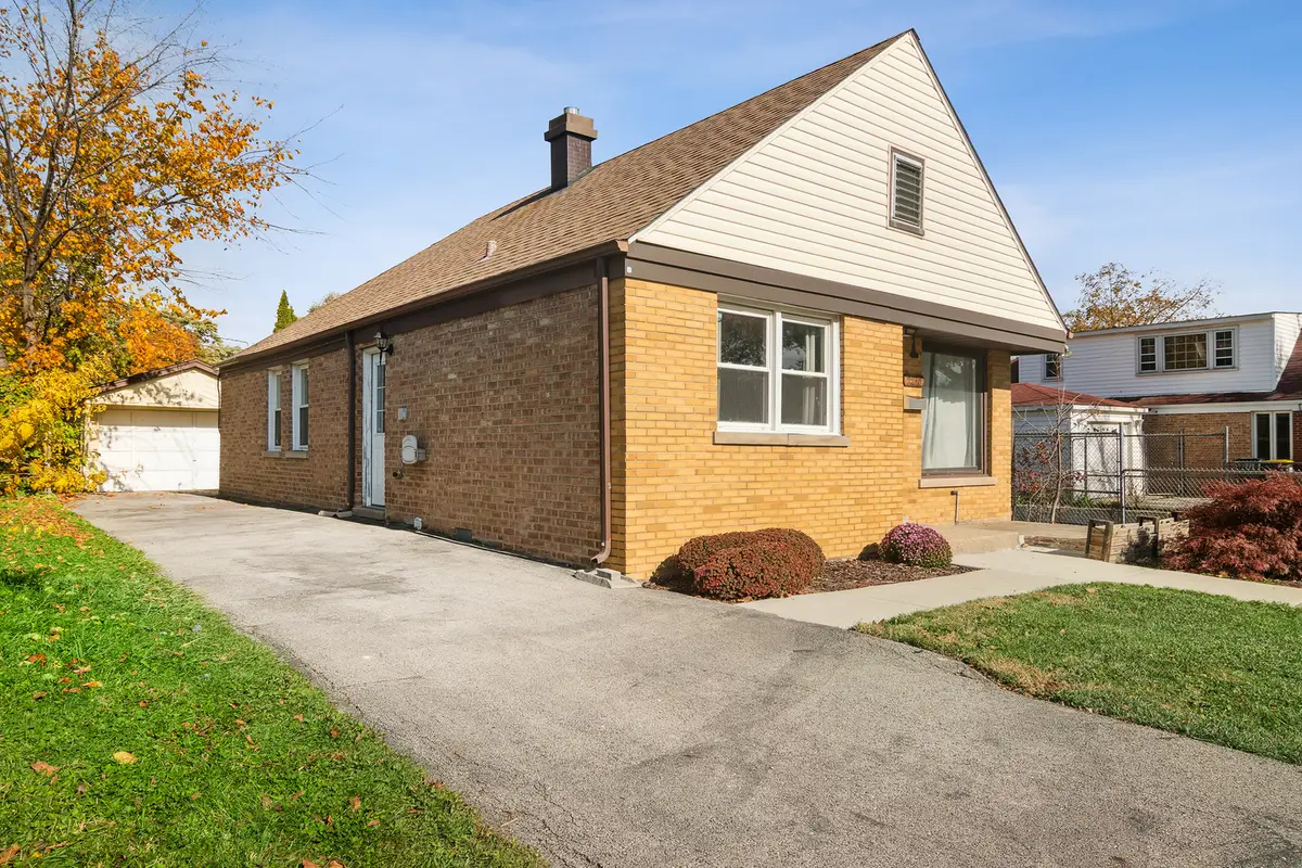 9930 Montrose Avenue, Schiller Park, IL 60176 - Image #1