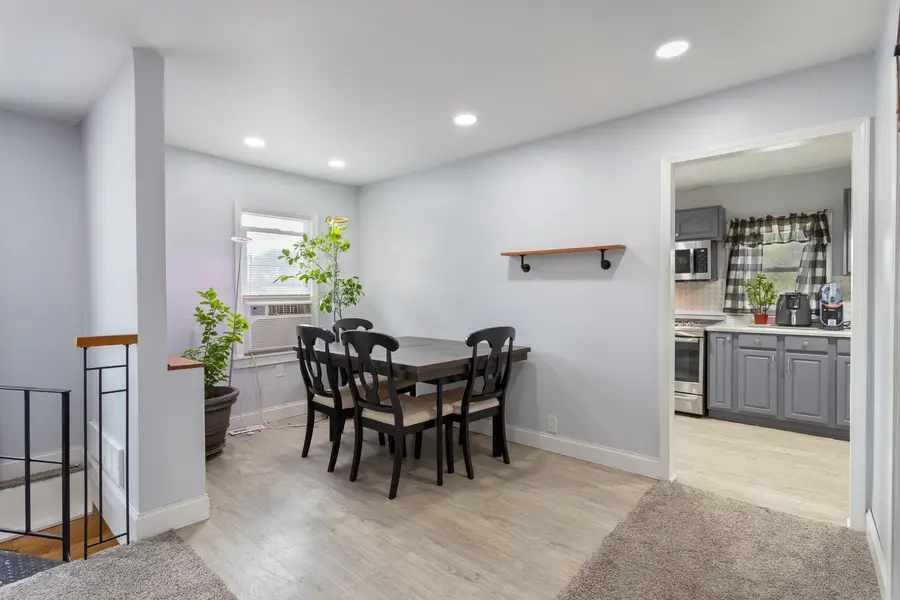 916 N Clarendon Drive, Round Lake Beach, IL 60073 - Image #3