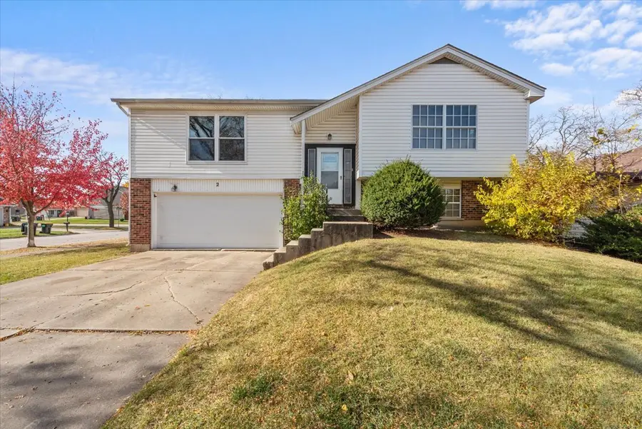 2 Oakmont Court, Streamwood, IL 60107 - Image #2