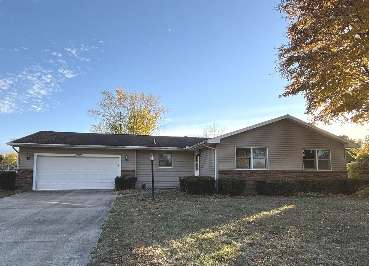 2109 Mallard Drive, Mahomet, IL 61853 - Image #1