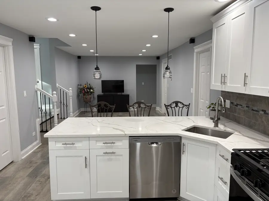 5517 Essex Road, Lisle, IL 60532 - Image #2