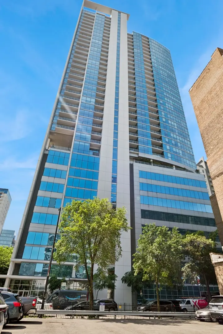 303 W Ohio Street #1407, Chicago, IL 60654 - Image #1