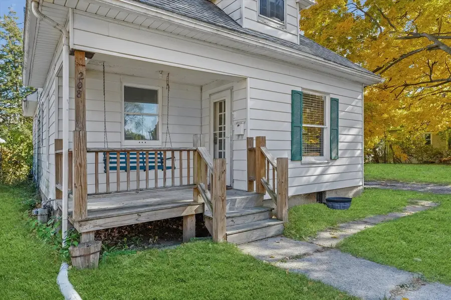 208 S Poplar Street, Urbana, IL 61802 - Image #3
