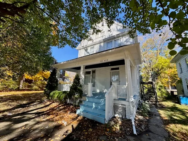 506 E Chestnut Street, Bloomington, IL 61701 - Image #1