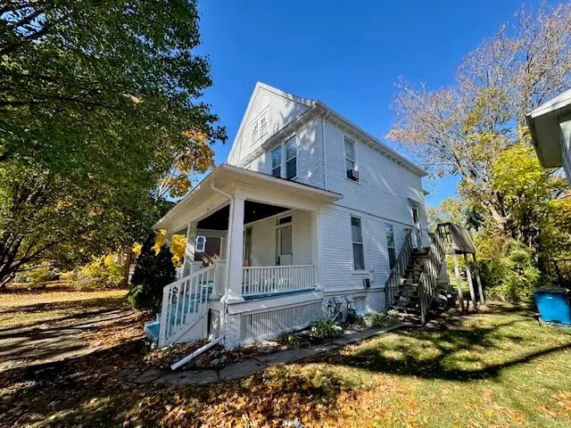 506 E Chestnut Street, Bloomington, IL 61701 - Image #2