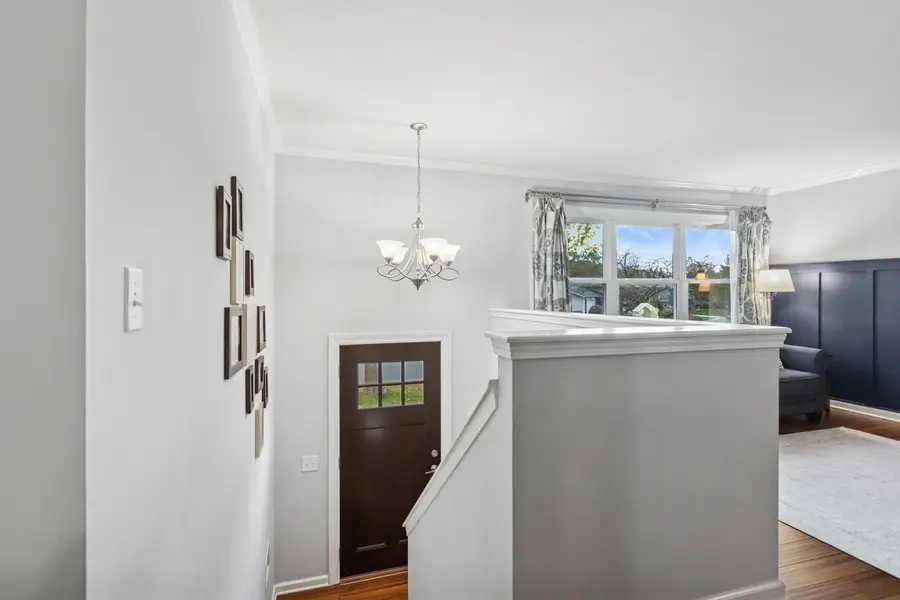 3008 Scenicwood Lane, Woodridge, IL 60517 - #2