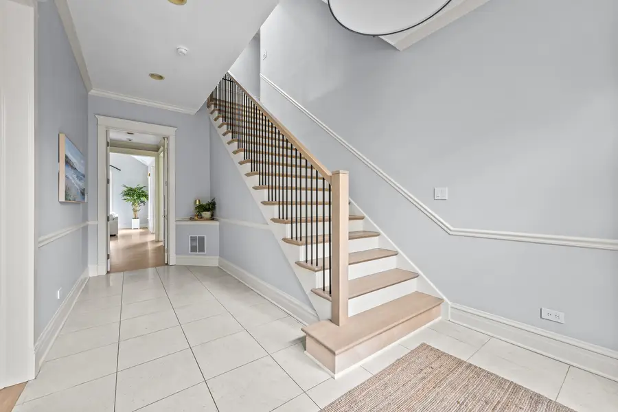 512 Elmwood Avenue, Wilmette, IL 60091 - Image #3