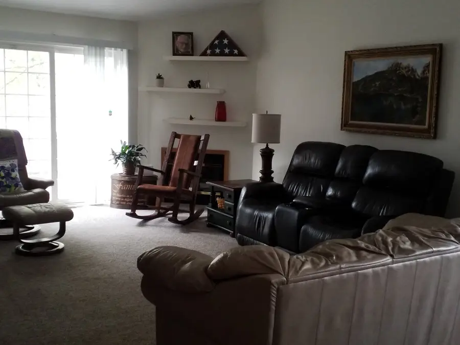 1122 Trowbridge Lane, Rockford, IL 61107 - Image #3