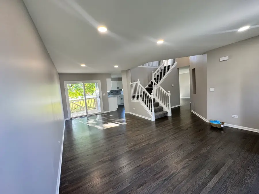 737 Springwood Drive, Joliet, IL 60431 - Image #3