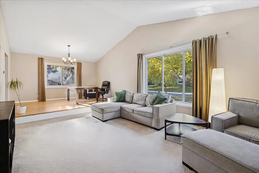 6551 Shagbark Court, Lisle, IL 60532 - Image #2