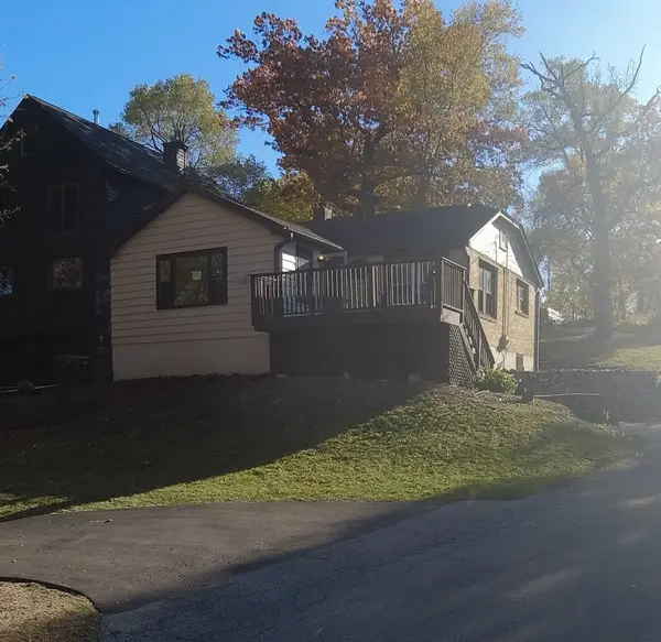 101 Siloam Avenue, Fox Lake, IL 60020