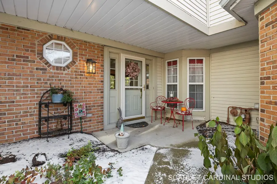 341 Cimarron Road E, Lombard, IL 60148 - Image #2