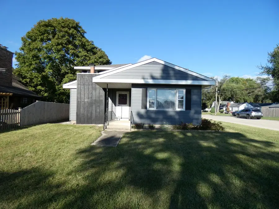 2300 Greengold Street, Crest Hill, IL 60403 - Image #2