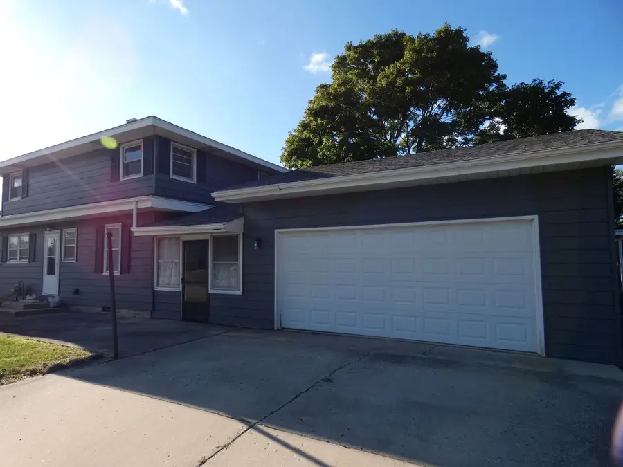 2300 Greengold Street, Crest Hill, IL 60403 - Image #3