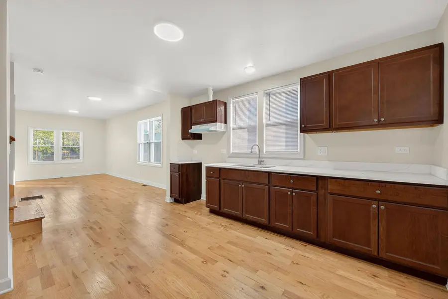8106 S Dobson Avenue, Chicago, IL 60619 - Image #3